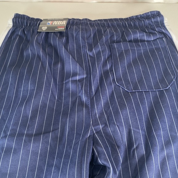 NBA OFFICIAL Navy & White Striped Jogger Size Large NWT - Picture 9 of 11